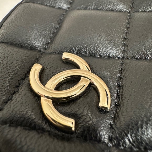 CHANEL  Quilted Chain Round Mini Clutch Bag - Picture 6 of 14